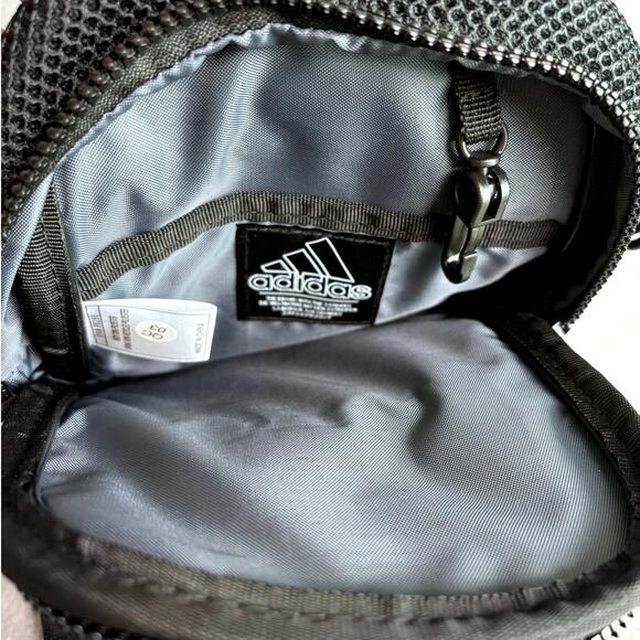 Adidas Concert Festival Weekend Small Black Mini Backpack NWOT - Picture 3 of 6
